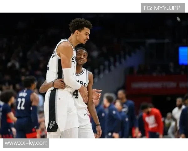 福克斯谈文班复出对球队的积极影响让我们打得更加轻松自如